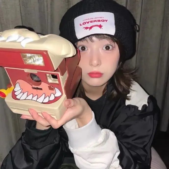 津津井小姐